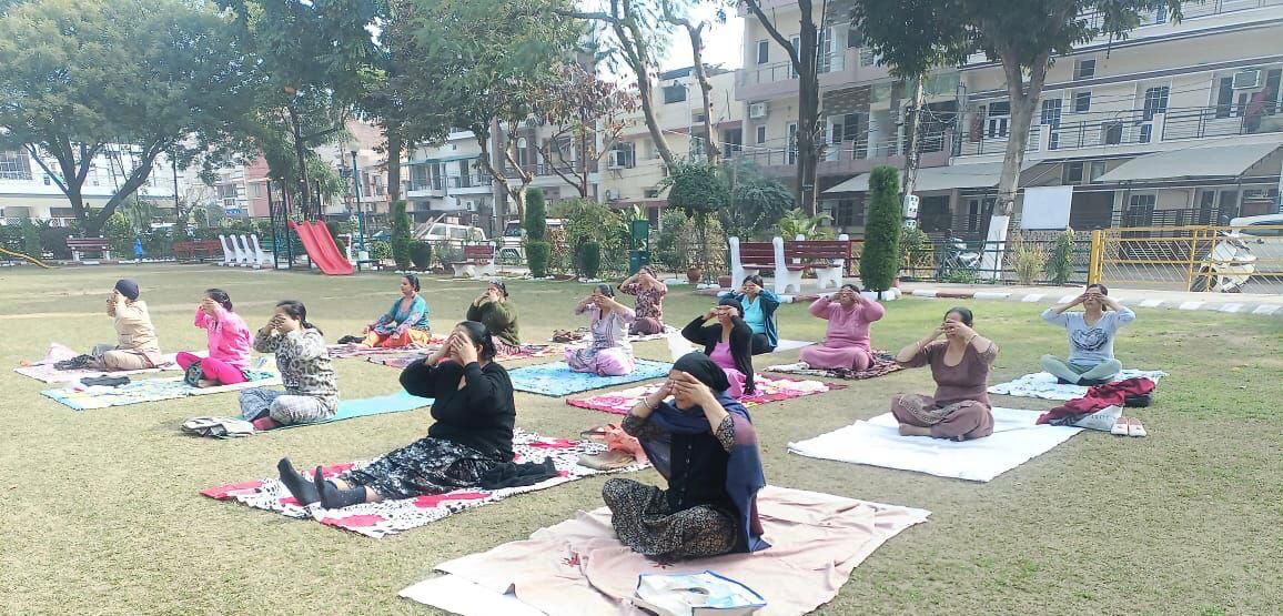 People are getting rid of chronic diseases by practicing yoga - SDM Damandeep Kaur